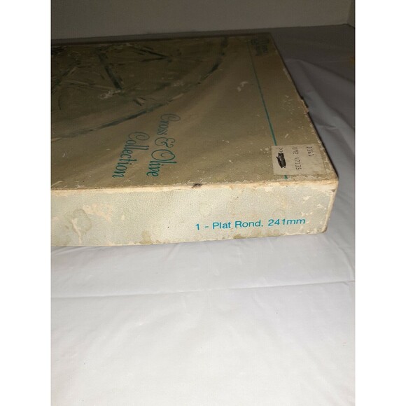 Vintage Anchor Hocking Crown & Olive 9.5 In. Round Relish Tray W/Box - Picture 6 of 9